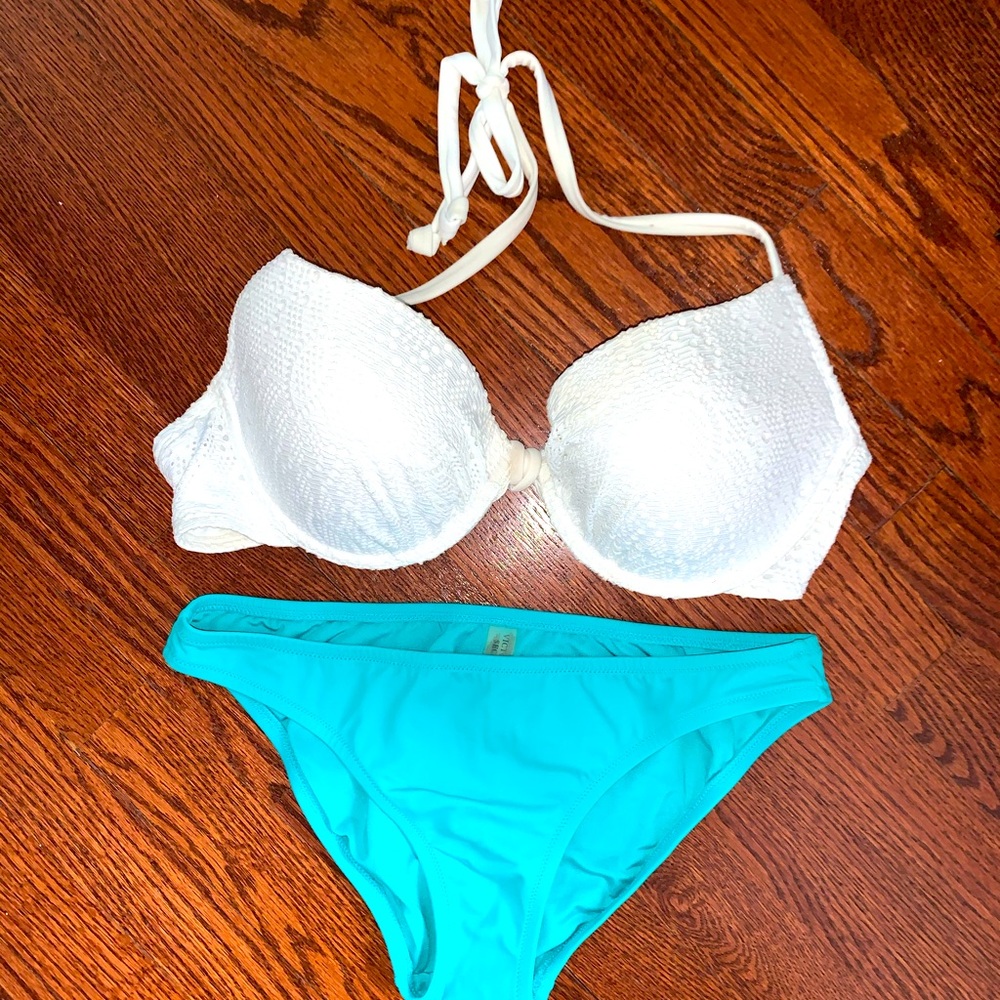 White lace bikini top & mismatch bottom